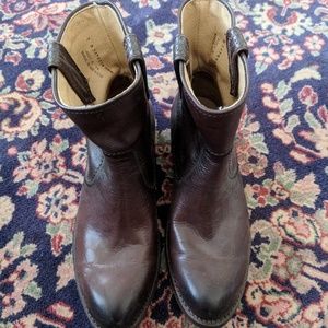 FYRE booties -- Size 7